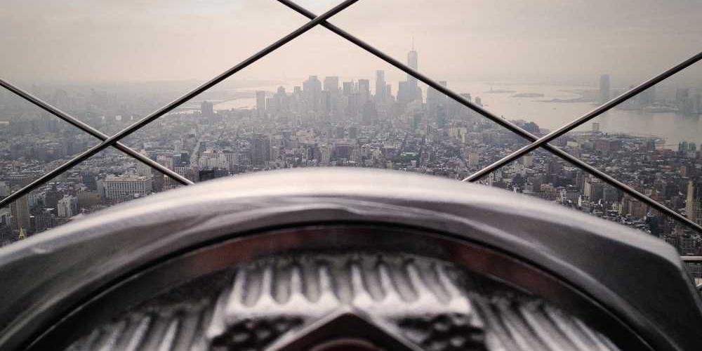 Blick auf eine Stadtlandschaft von einem Aussichtspunkt – RentPilot