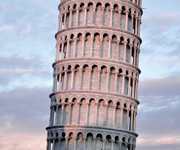 Architektonischer Turm, Symbol für Freiheit, RentPilot Blog